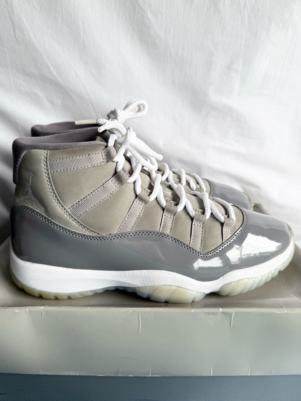 AUTHENTIC Jordan 11 Retro Cool Grey size 10.5 CT8012-005 2021 PRE-OWNED